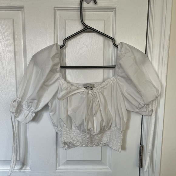 Cropped  Blouse - Picture 3 of 5